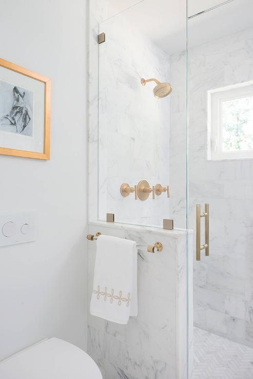 Best Philadelphia interior designer Glenna Stone selecting artwork bathroom by Mandarina Studio