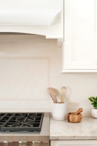 Quartz vs. natural stone: which countertop is right for you? - Glenna ...